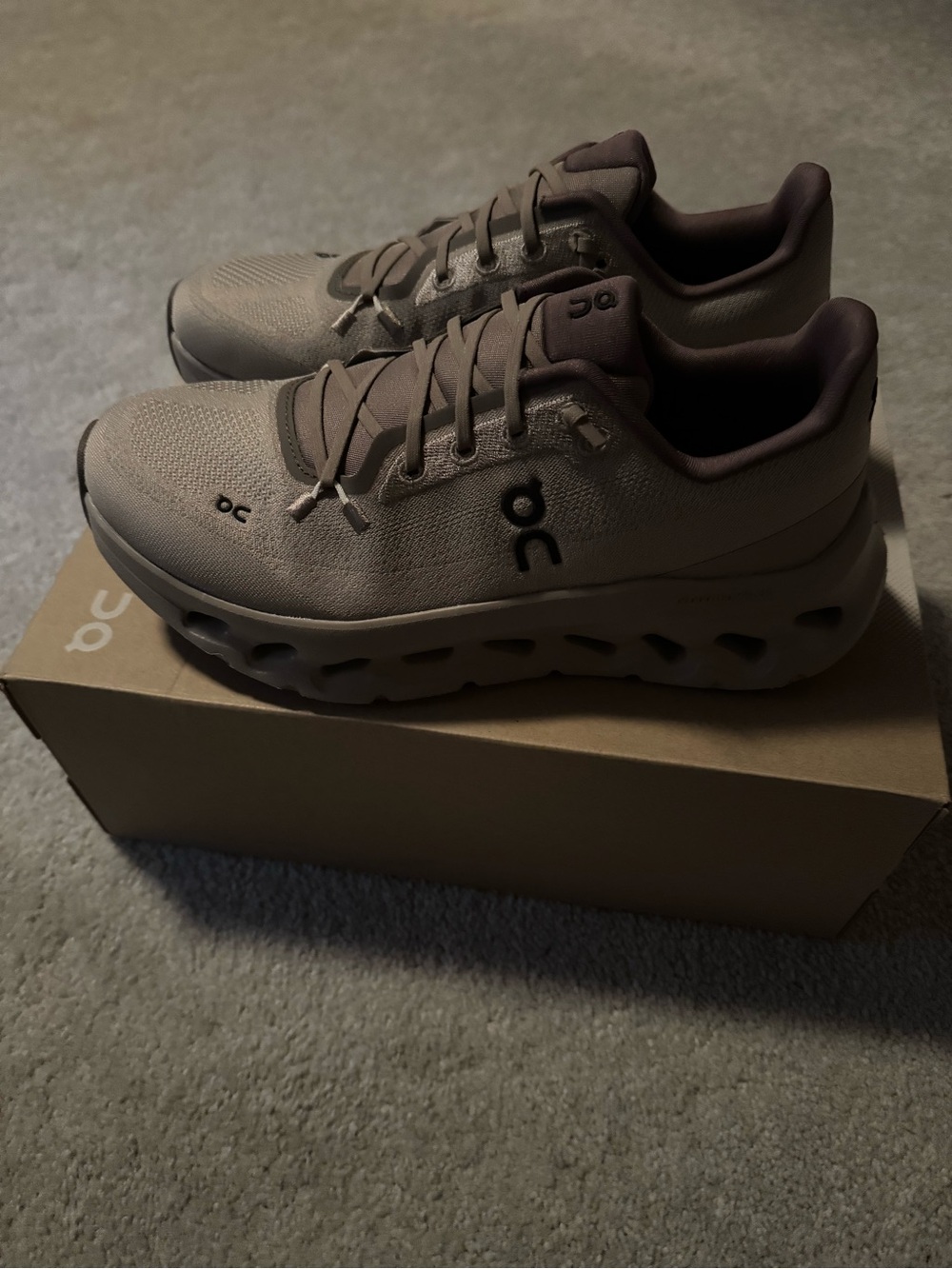 Women’s On Cloudtilt Cinder/Fog size 8 - Picture 6 of 6